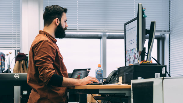 Are Electric Standing Desks Worth It? We Think So!